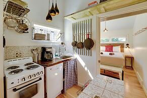 4-season Gold Coast Cottage, 2 Mi to Winter Sports