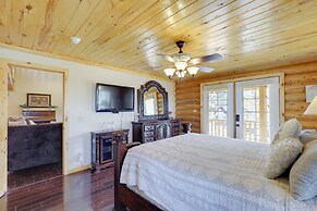 Large Sterling Cabin < 1 Mi to Palisade State Park