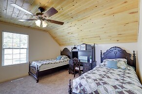 Large Sterling Cabin < 1 Mi to Palisade State Park