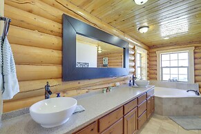 Large Sterling Cabin < 1 Mi to Palisade State Park