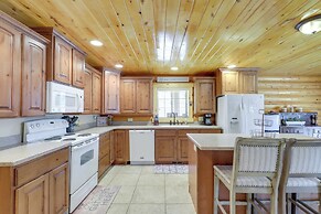 Large Sterling Cabin < 1 Mi to Palisade State Park