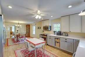 Mtn Views & Epic Sunsets: Private Weaverville Home