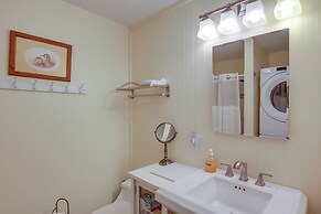 Mtn Views & Epic Sunsets: Private Weaverville Home