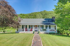 Mtn Views & Epic Sunsets: Private Weaverville Home