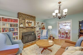 Mtn Views & Epic Sunsets: Private Weaverville Home