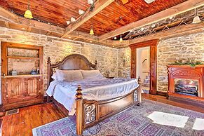 7-acre Stone Manor w/ Pool + Hot Tub Built in 1787