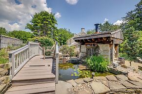 7-acre Stone Manor w/ Pool + Hot Tub Built in 1787