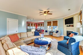 Chic Surf City Retreat w/ Pool < 1 Block to Beach!