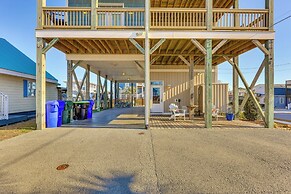 Chic Surf City Retreat w/ Pool < 1 Block to Beach!