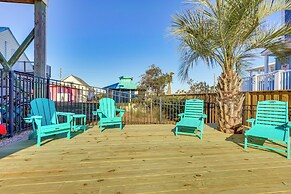Chic Surf City Retreat w/ Pool < 1 Block to Beach!