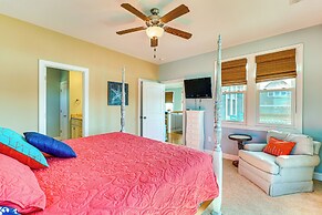 Chic Surf City Retreat w/ Pool < 1 Block to Beach!