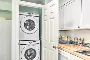 Chic Gulf Shores Condo w/ Pool & Beach Access