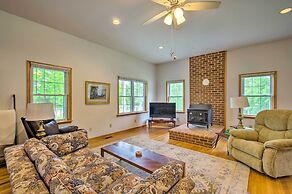 Charming Boydton Retreat ~ 5 Mi to Kerr Lake!
