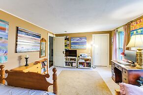 14 Mi to Schoodic Point: Gouldsboro Artists Home