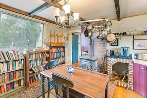 14 Mi to Schoodic Point: Gouldsboro Artists Home