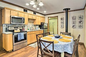 Coos Bay Cottage w/ Fireplace & BBQ Patio!