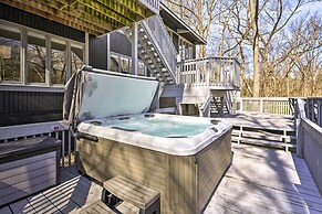 Columbus Home With Private Hot Tub & River View!