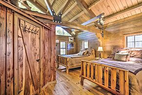 Countryside Cabin Retreat w/ Outdoor Kitchen!