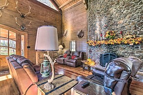 Countryside Cabin Retreat w/ Outdoor Kitchen!