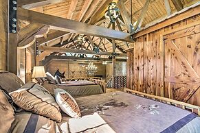 Countryside Cabin Retreat w/ Outdoor Kitchen!