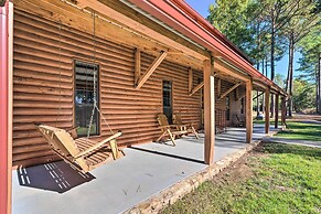 Countryside Cabin Retreat w/ Outdoor Kitchen!