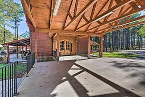 Countryside Cabin Retreat w/ Outdoor Kitchen!