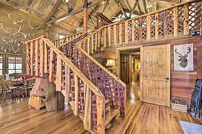 Countryside Cabin Retreat w/ Outdoor Kitchen!