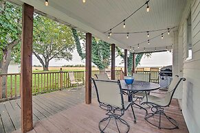 Countryside Cottage w/ Large Yard Near Topeka