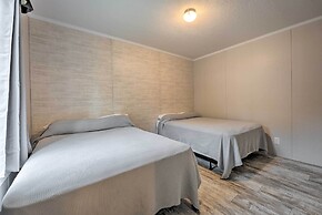 Cozy Cassopolis Retreat on Little Fish Lake!