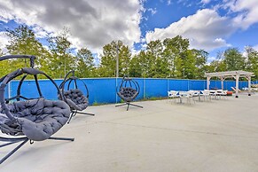 Cozy Cassopolis Retreat on Little Fish Lake!