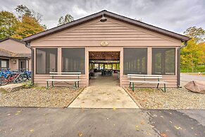 Cozy Cassopolis Retreat on Little Fish Lake!