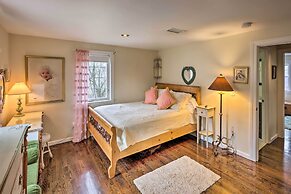 Bridgeport Vacation Rental - Walk to Beach!