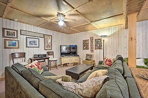 Cozy Mount Snow Chalet w/ Game Room & Hot Tub