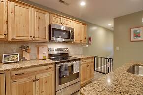 Cozy Goode Cabin w/ Deck ~ 17 Mi to Lynchburg