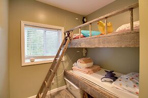 Cozy Goode Cabin w/ Deck ~ 17 Mi to Lynchburg