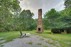 Cozy Goode Cabin w/ Deck ~ 17 Mi to Lynchburg