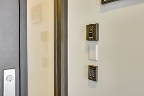 Downtown Omaha Getaway w/ Deck & Gas Grill!