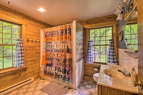 Cozy Riverfront Getaway: Fishing On-site!