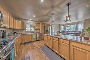 Ruidoso Home w/ Deck, Grill & Pool Table!