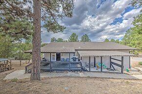 Ruidoso Home w/ Deck, Grill & Pool Table!