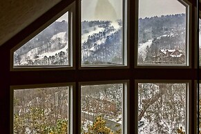 Family-friendly Massanutten Home w/ Slope Views!