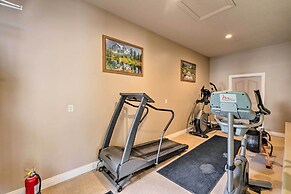 High-end Huntsville Condo w/ Private Hot Tub!