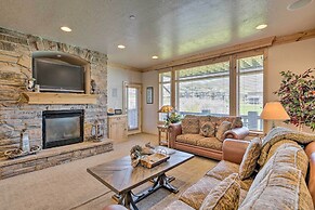 High-end Huntsville Condo w/ Private Hot Tub!