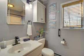 Happy Place by the Lake w/ Fire Pit: Walk to Beach