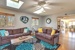 Happy Place by the Lake w/ Fire Pit: Walk to Beach