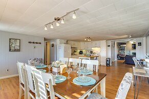 Happy Place by the Lake w/ Fire Pit: Walk to Beach