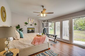 Home Rental w/ Yard Near Downtown Greensboro!