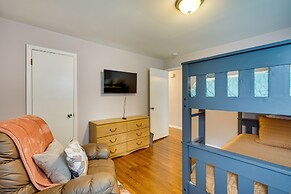 Home Rental w/ Yard Near Downtown Greensboro!