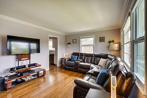 Home Rental w/ Yard Near Downtown Greensboro!