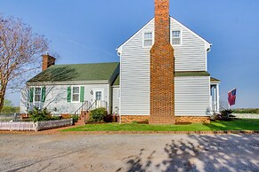 Idyllic Appomattox Home w/ Porch & Rocking Chairs!